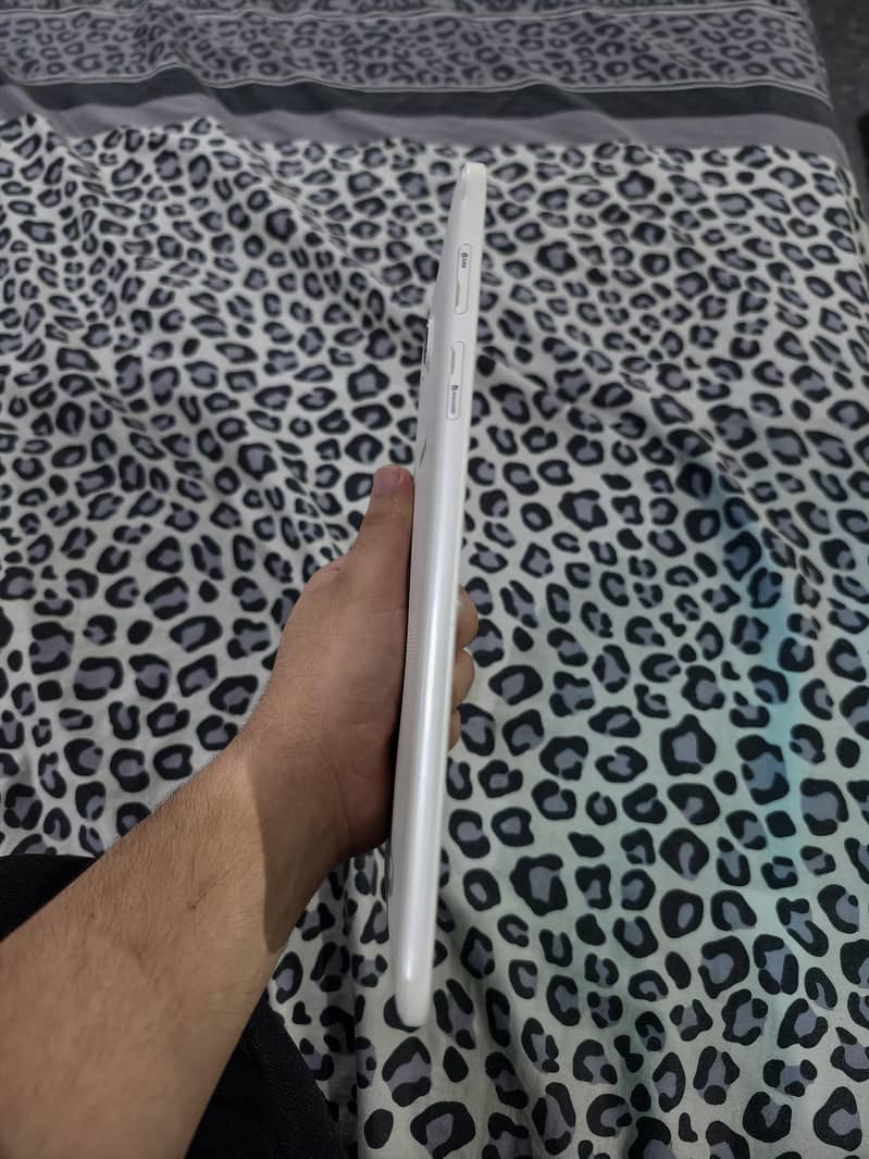 Samsung tab E 7