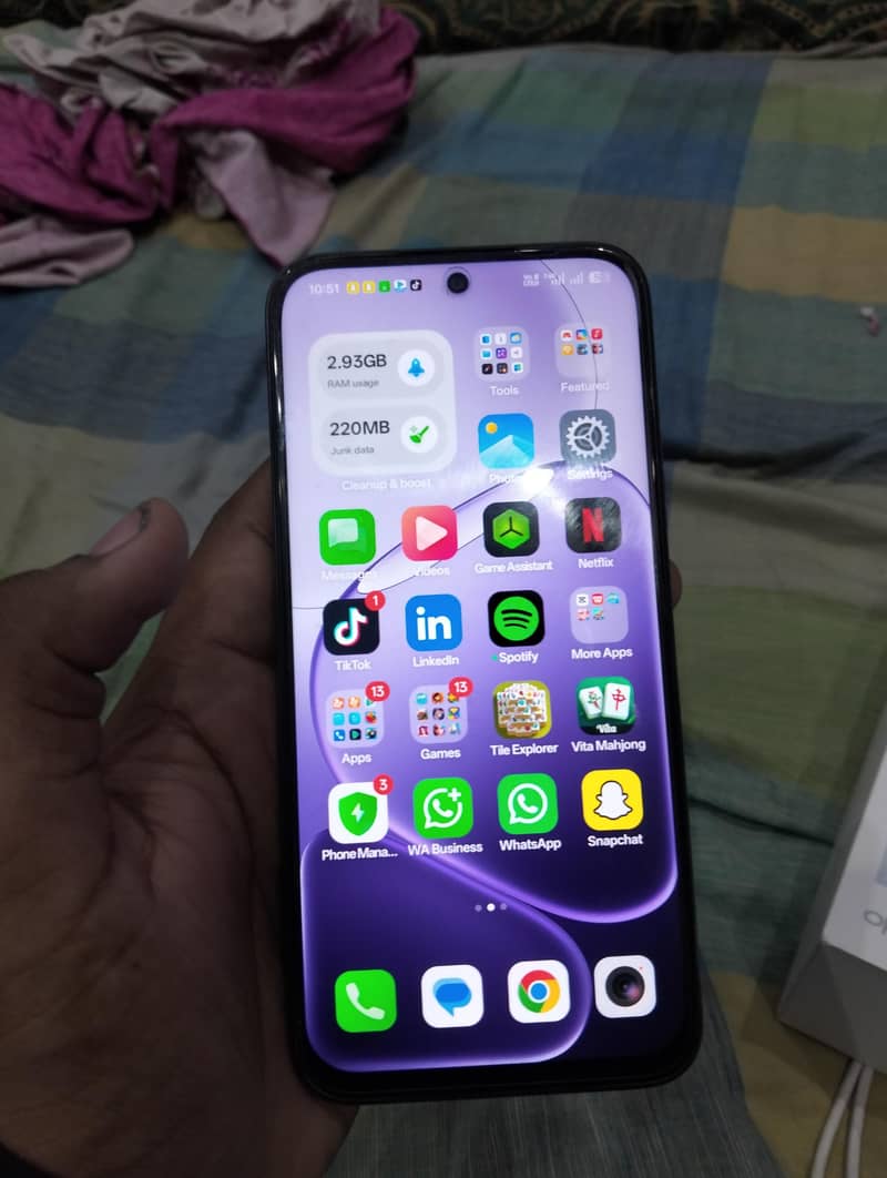 OPPO A6k 1