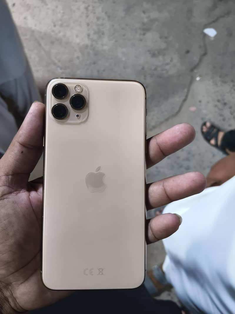Apple iPhone 11 Pro Max 3