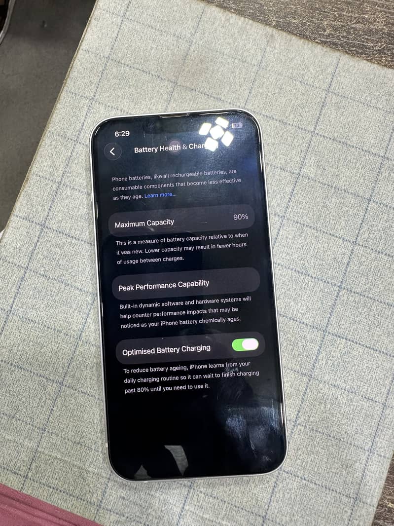 Apple iPhone 13 4