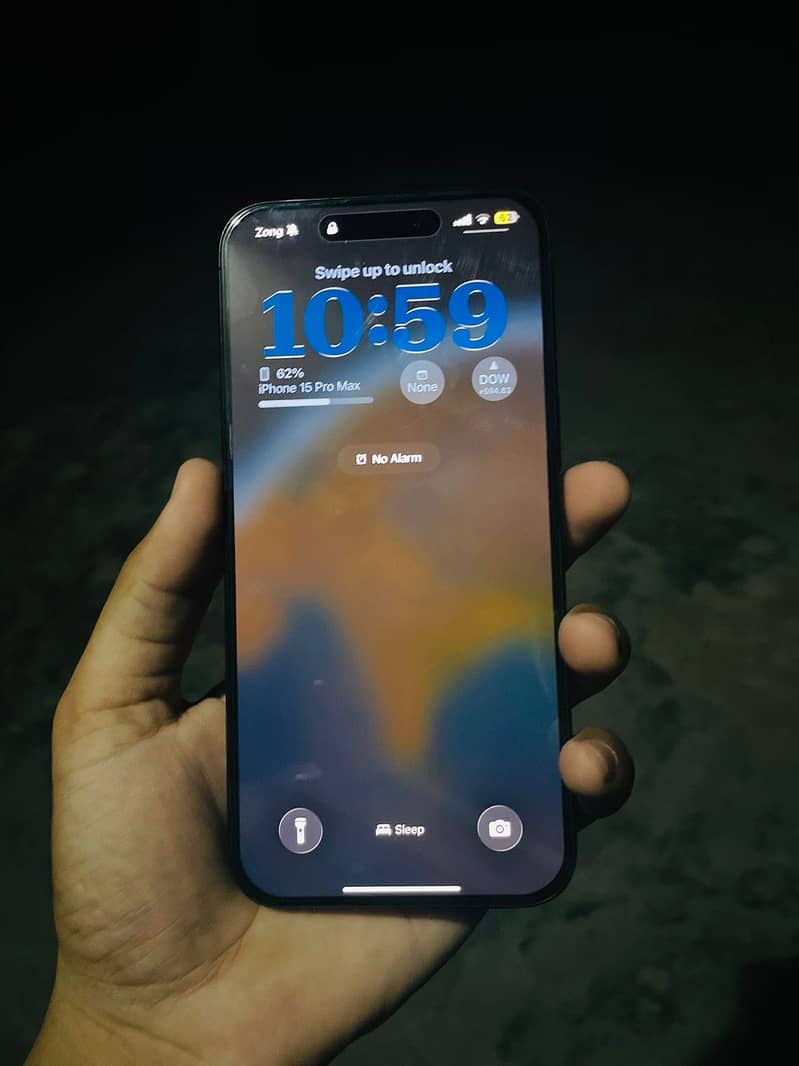 Apple iPhone 15 Pro Max 2