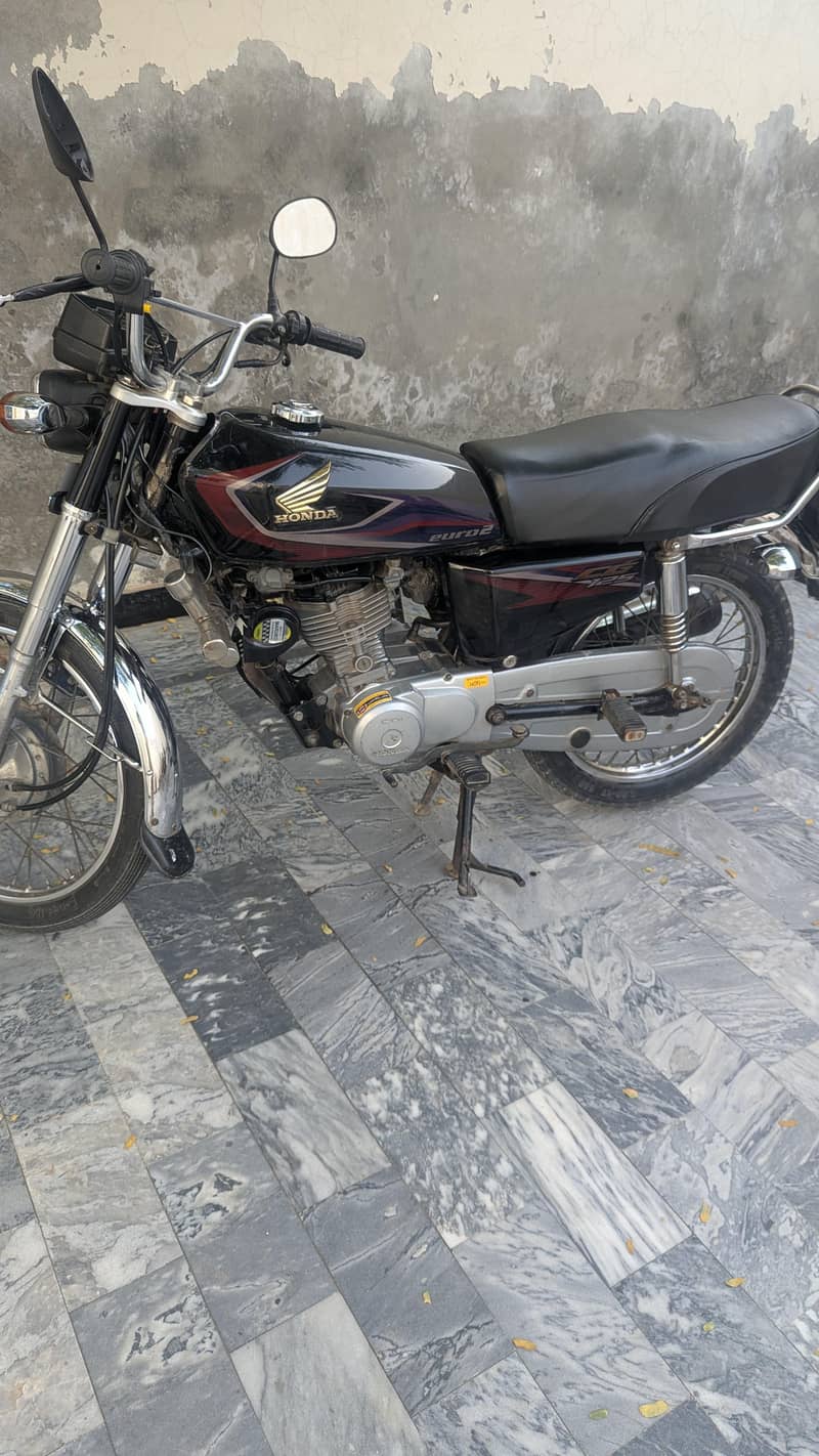 2017 model original condition 4