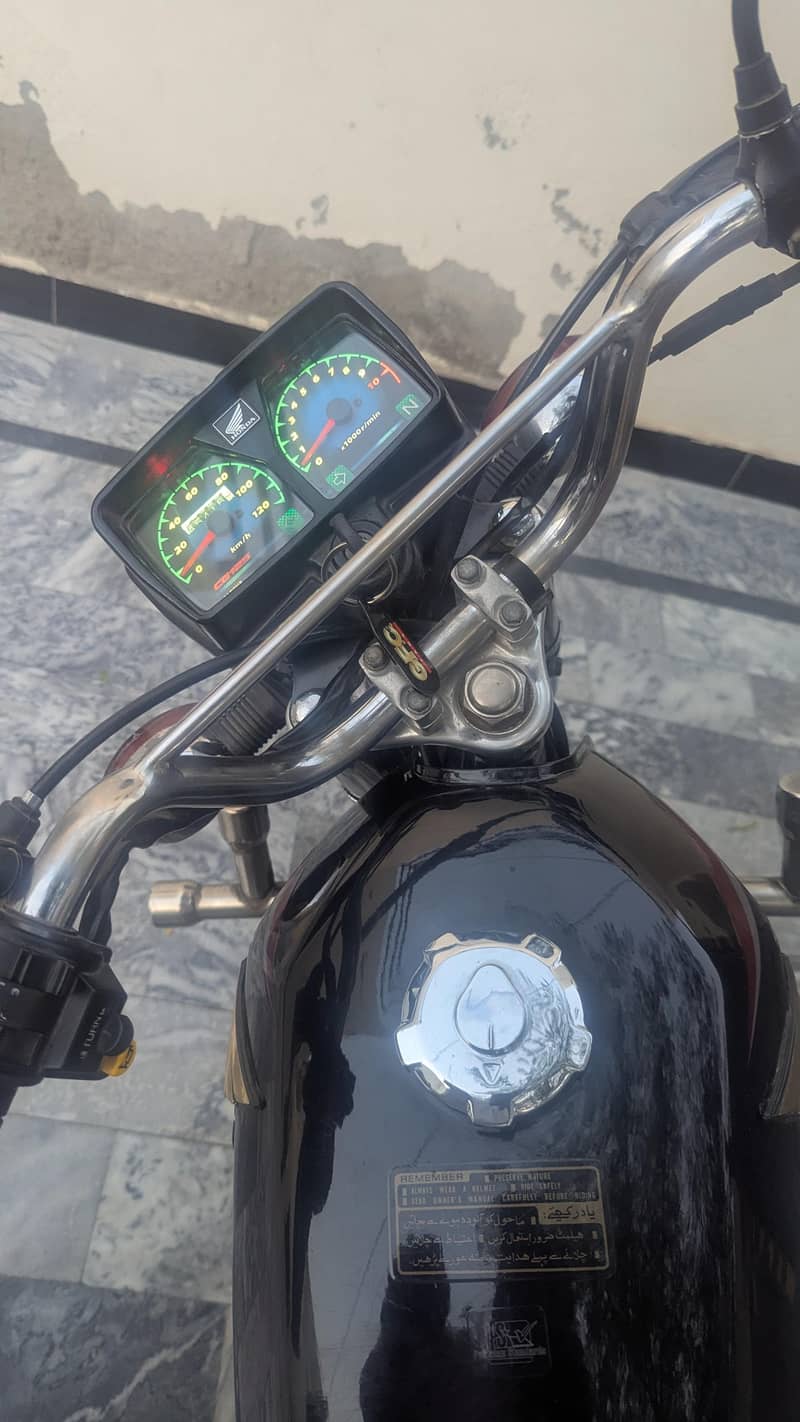 2017 model original condition 5