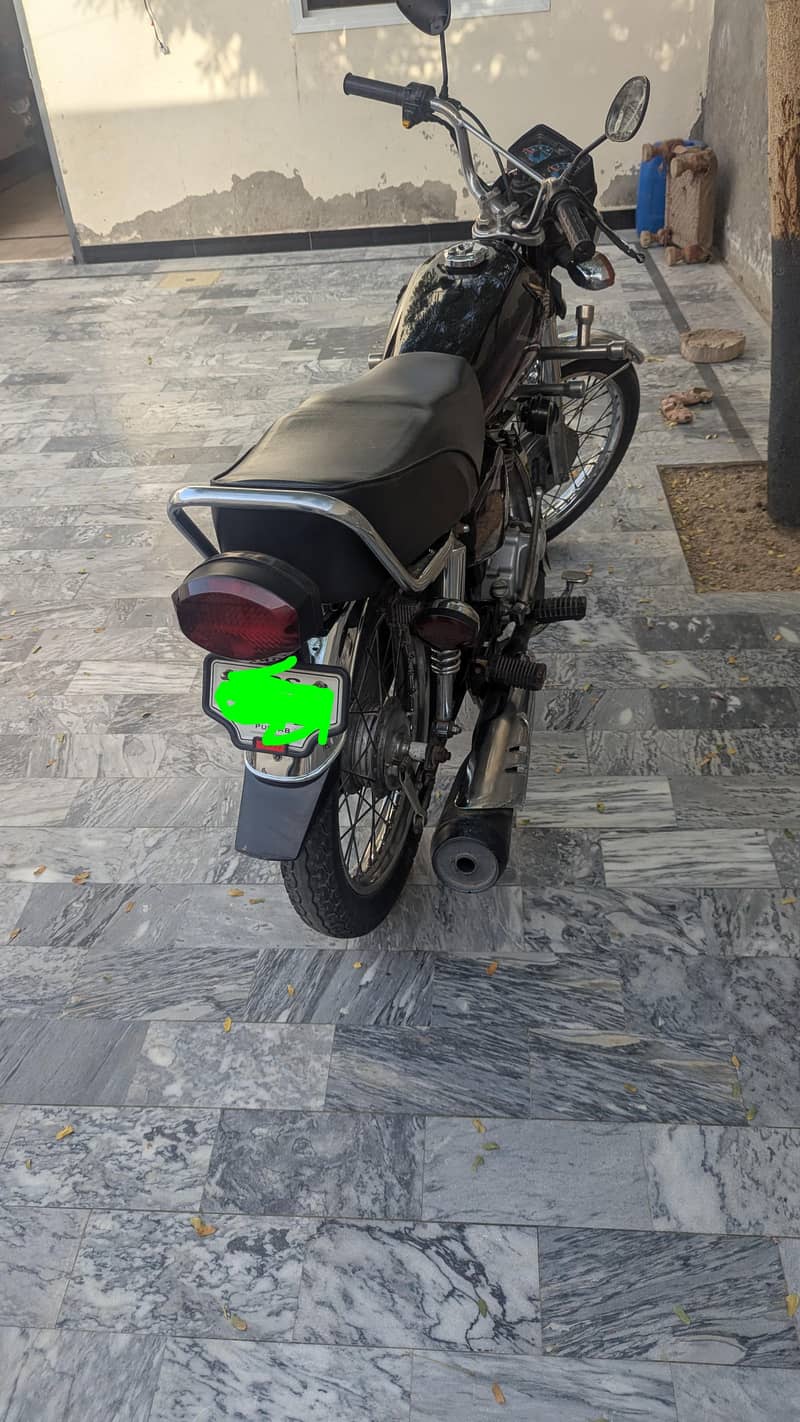 2017 model original condition 6