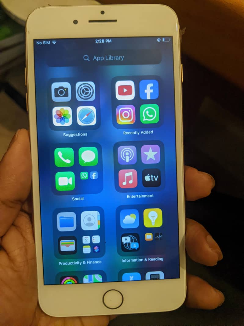 Apple iPhone 8 Plus 0