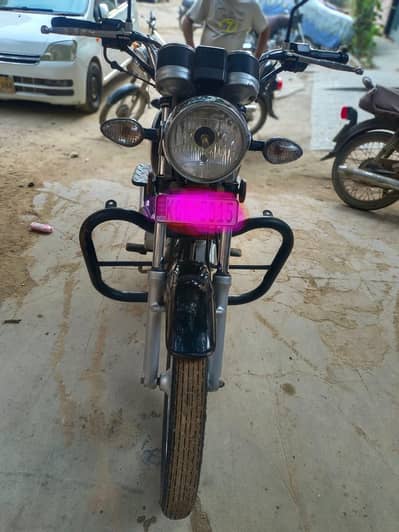 Suzuki GS 150 Spoke
