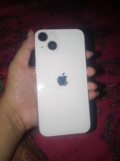 Apple iPhone 13