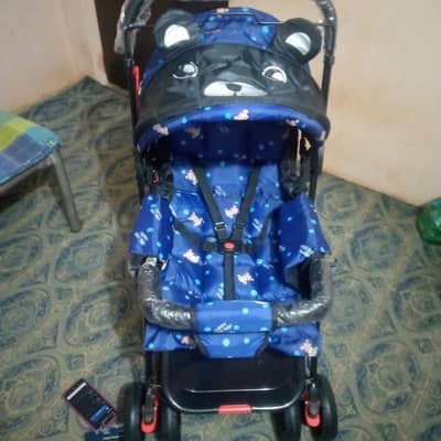 Baby hug stroller
