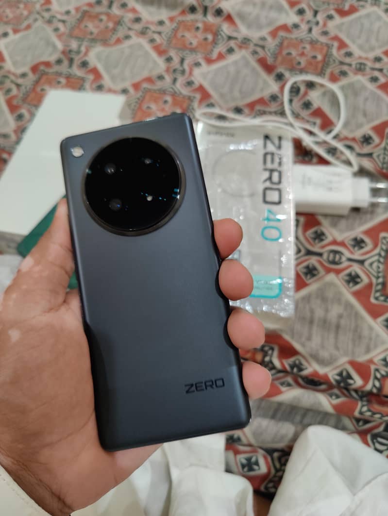 Infinix Zero 40 0