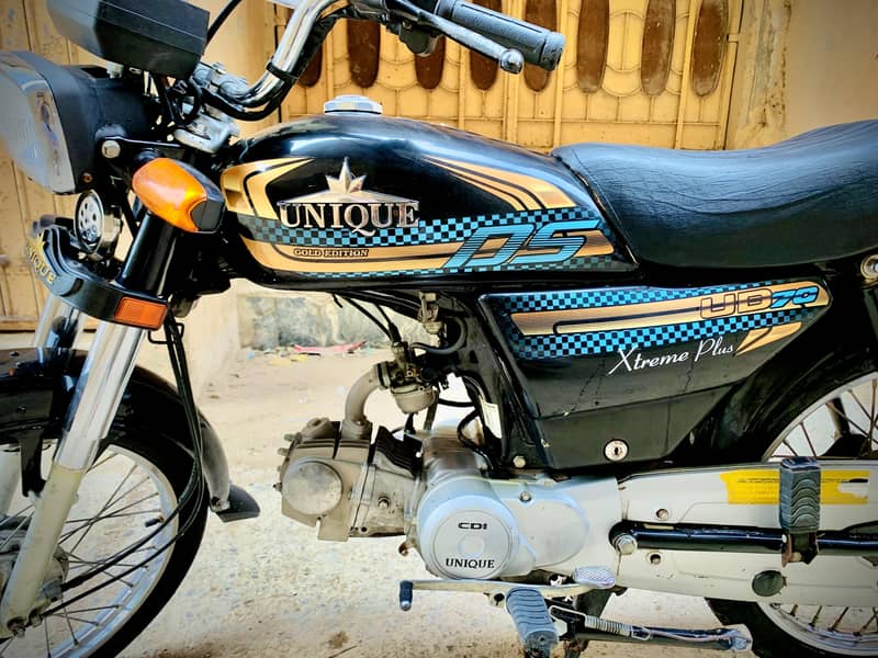 unique plus 4