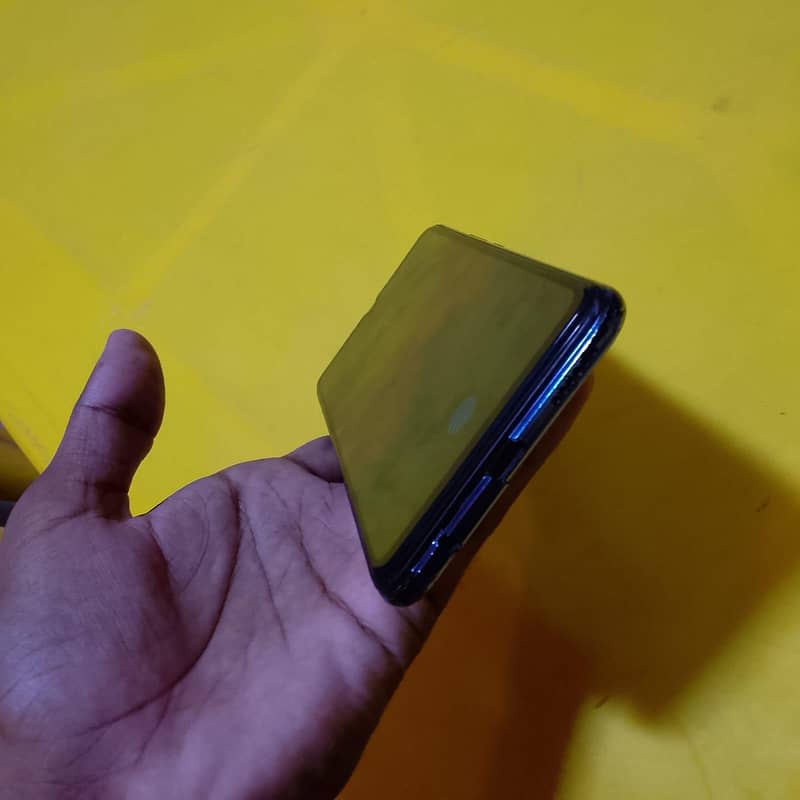 Vivo V21e 1