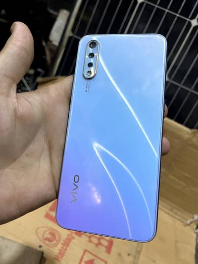 Vivo S1 with box original phone 4/128