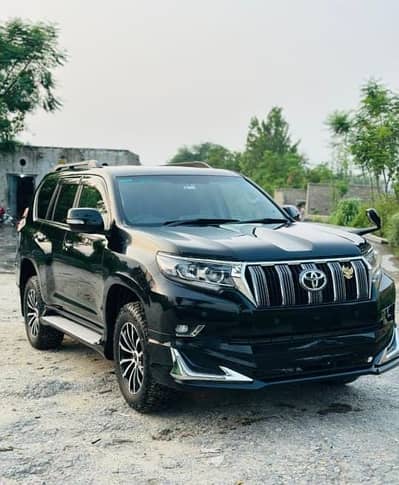 RENT A CAR Lahore| Land Cruiser| Civic| Grande| | Fortuner| mercedes
