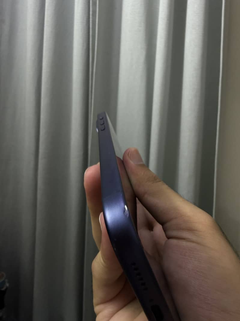 Apple iPhone 17 Pro Max 6