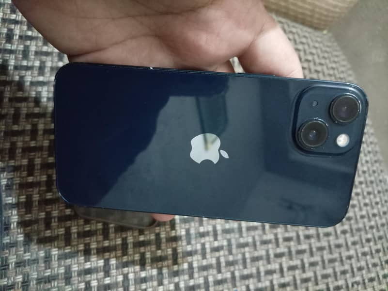 Apple iPhone 13 6