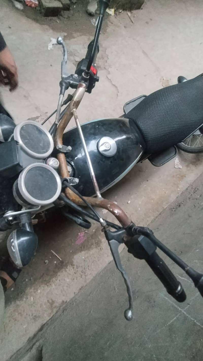 Suzuki 2016 model 4