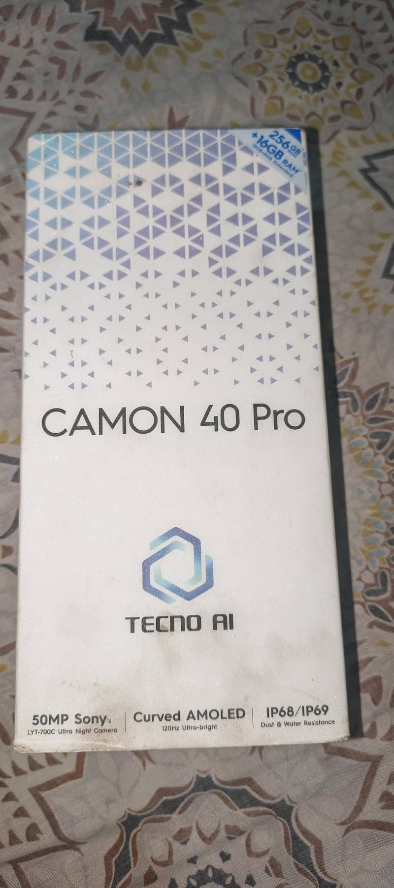 Tecno CAMON 40 Pro 4