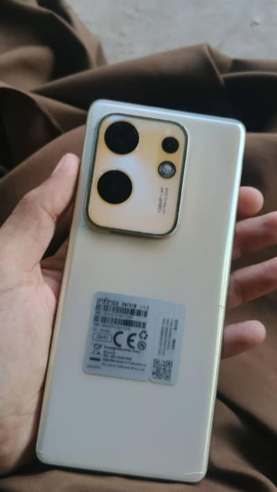Infinix Zero 30