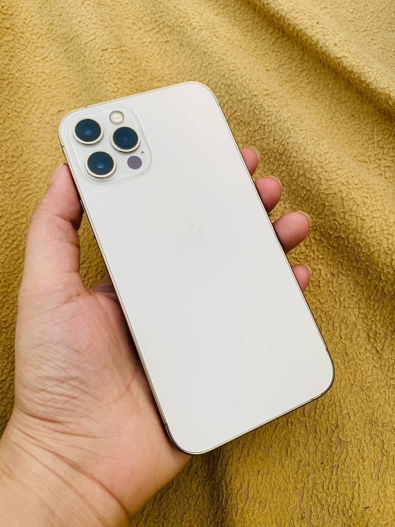 Apple iPhone 12 Pro 0