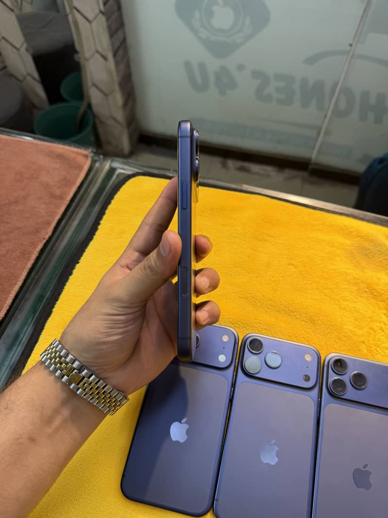 Apple iPhone 17 Pro Max 1