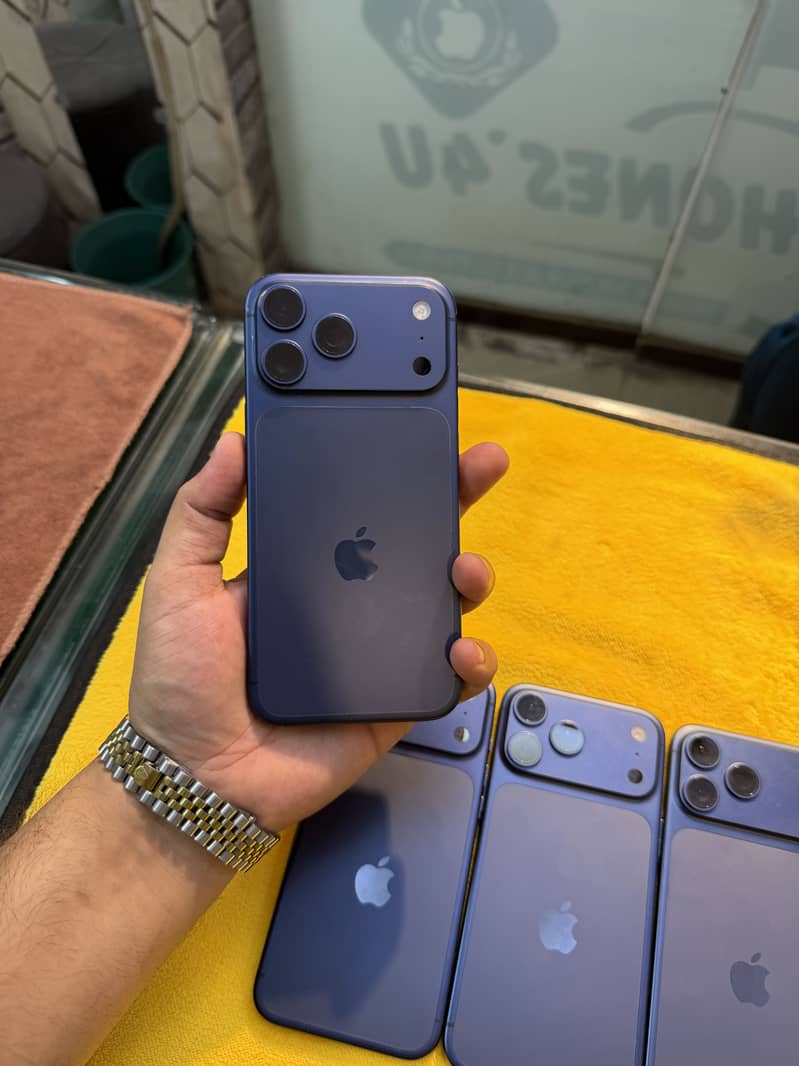 Apple iPhone 17 Pro Max 18