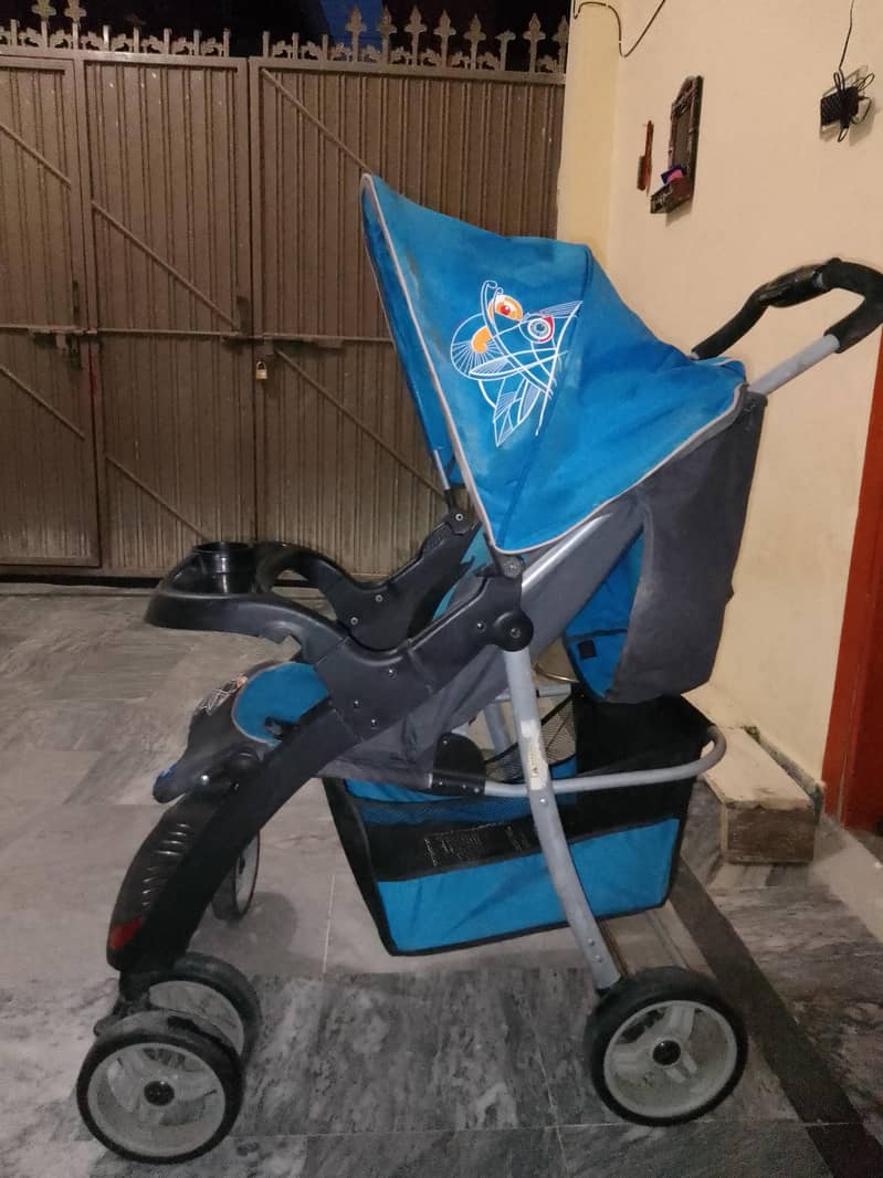 Stroller 0