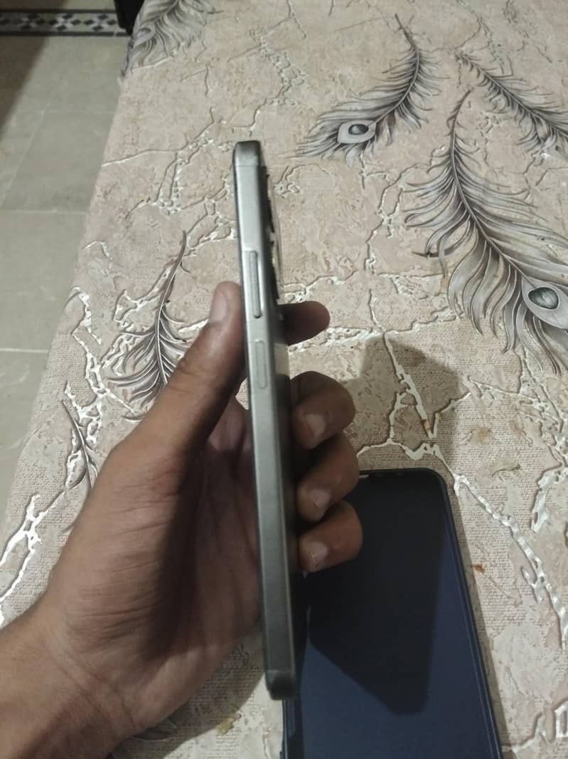OPPO A5 Pro 1