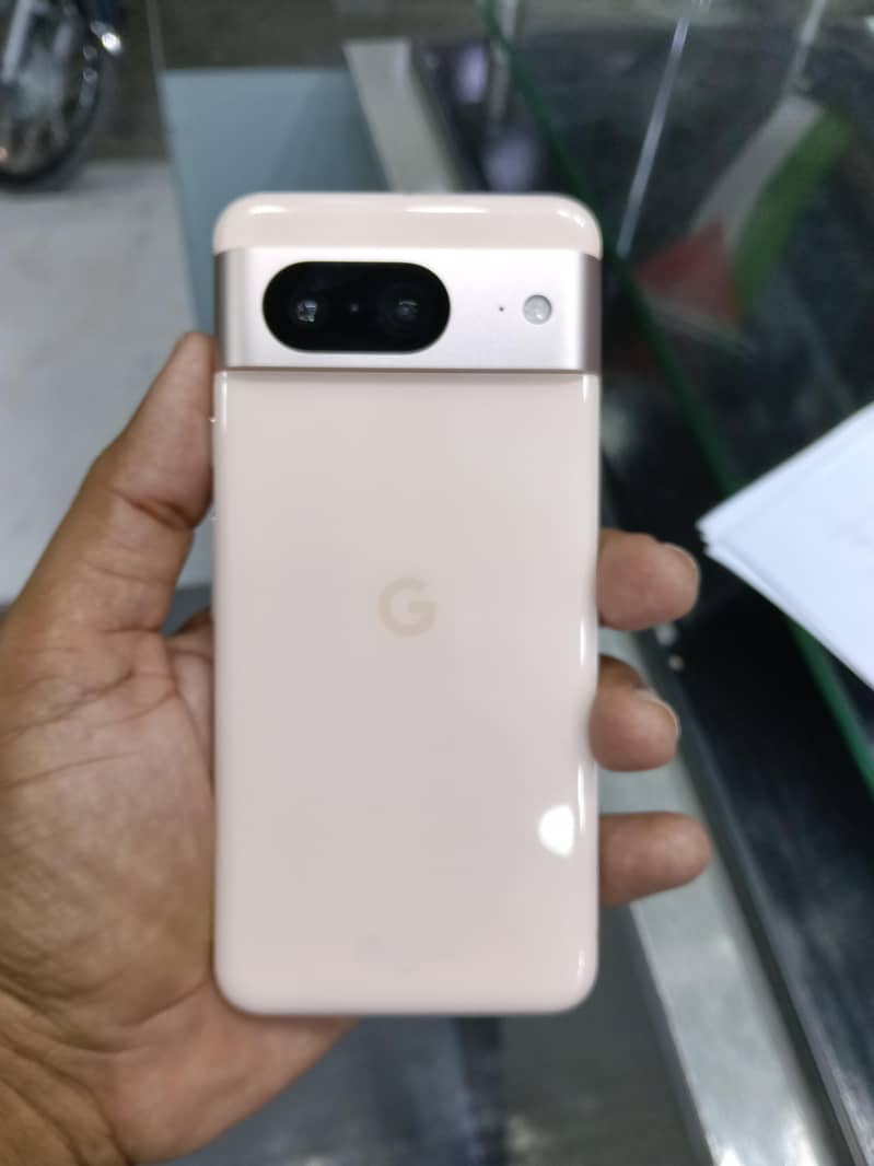 Google Pixel 8 5
