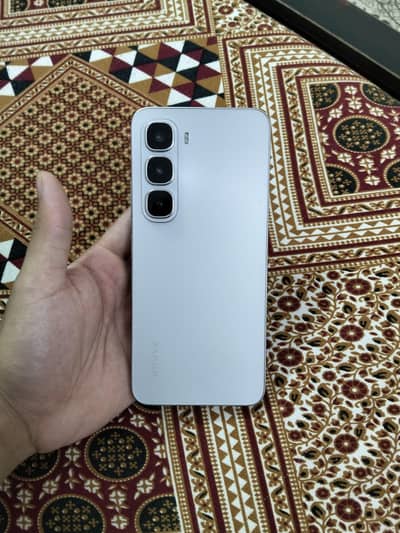 Infinix Hot 60i