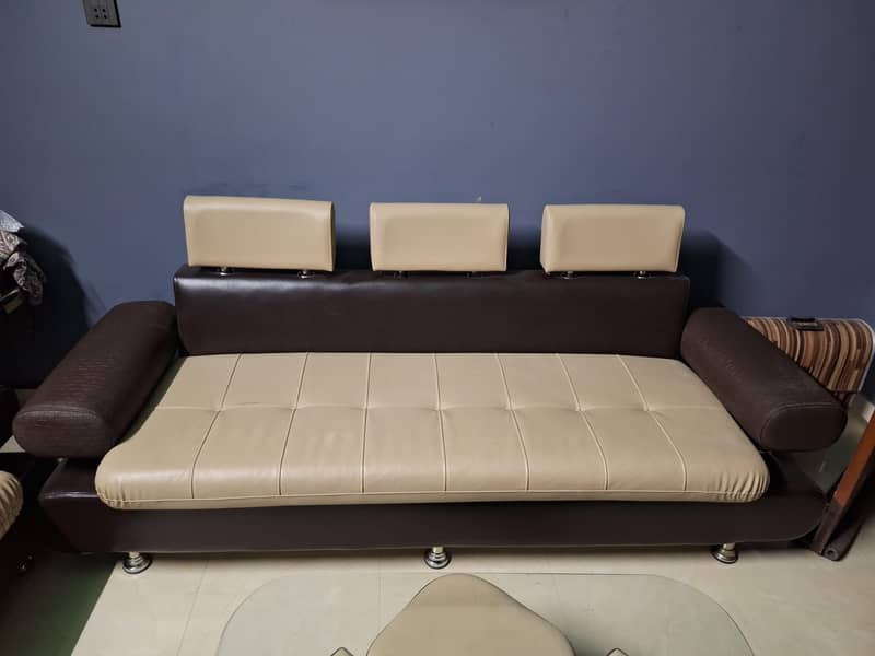 5 seater sofa set. . . 2