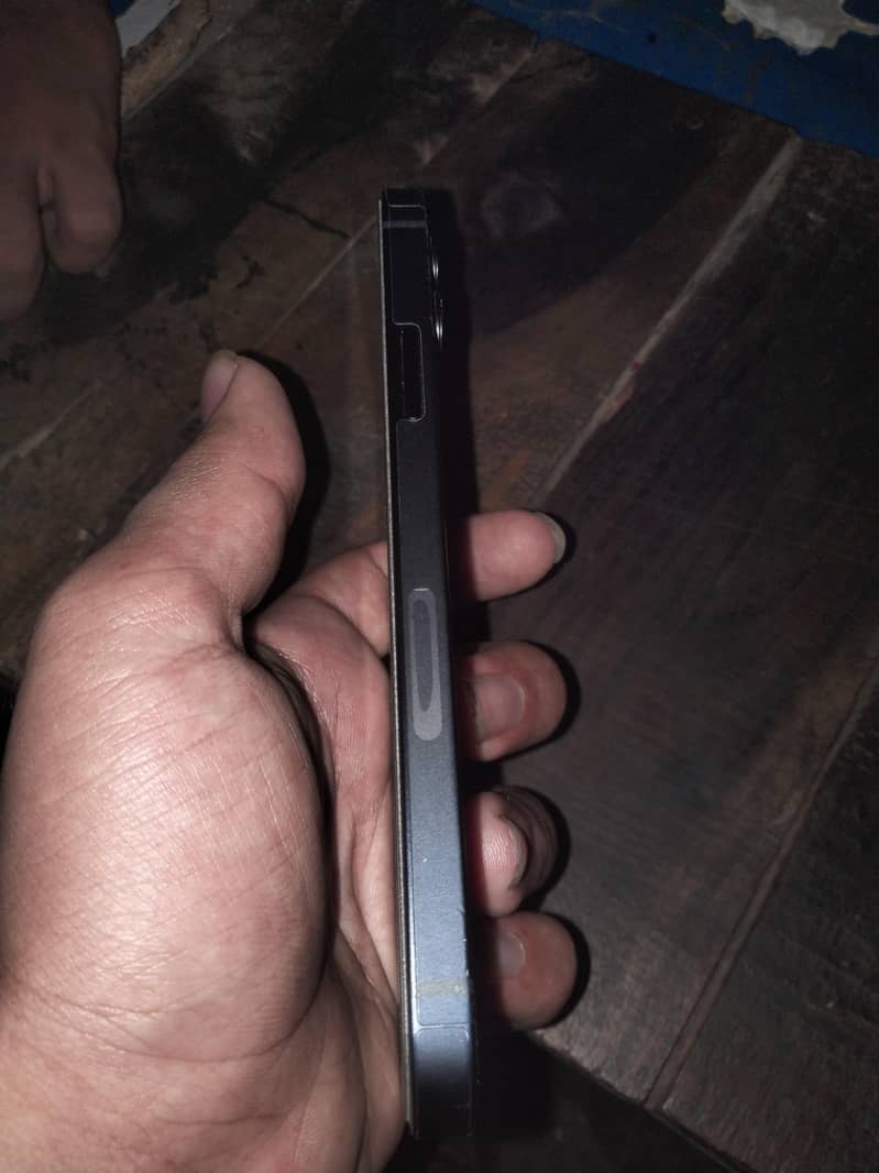 Apple iPhone 12 mini 2