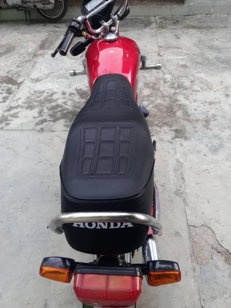 Honda CD 9