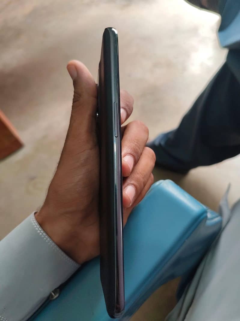 One Plus 10T 5