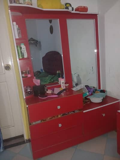 dressing table and side table