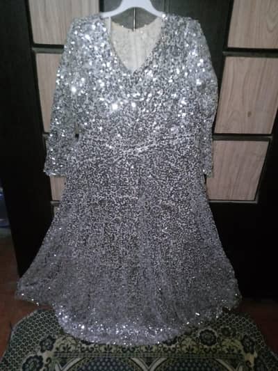 maxi colour Gray