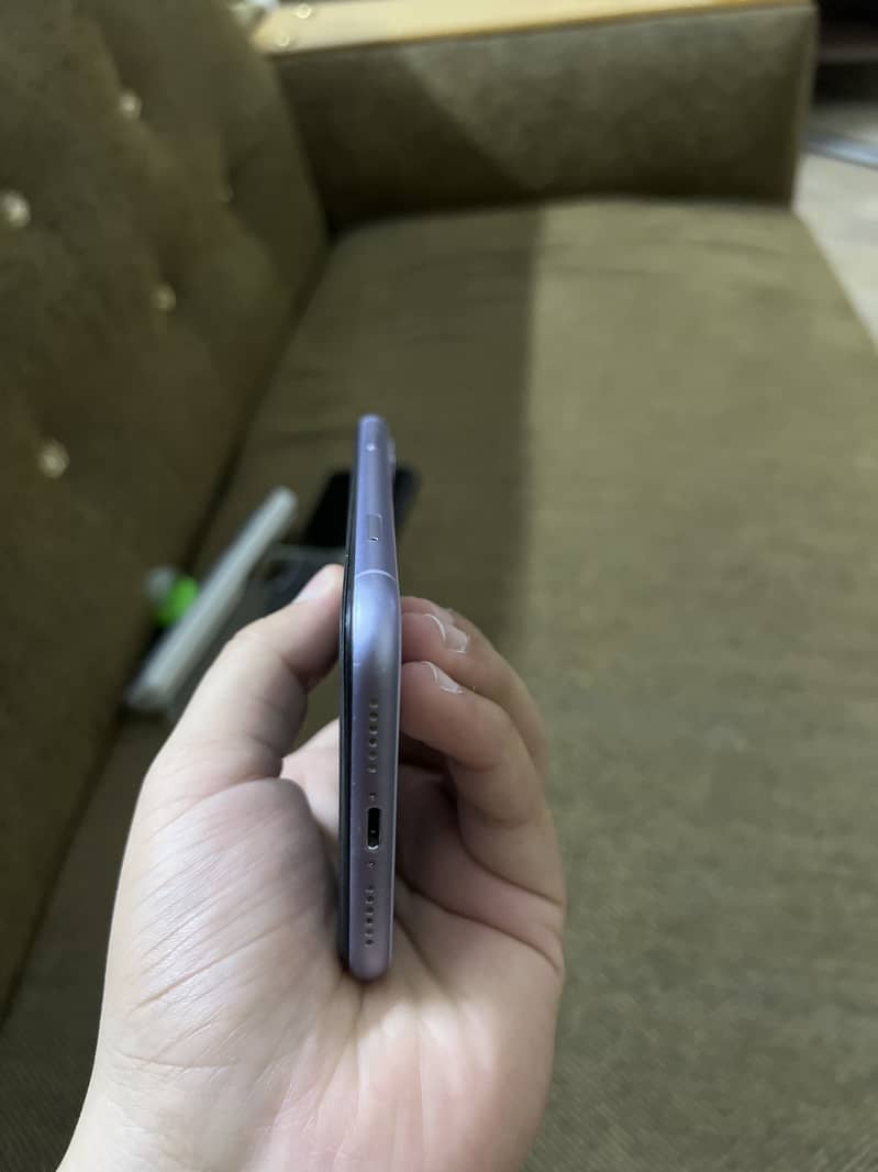 Apple iPhone 11 2