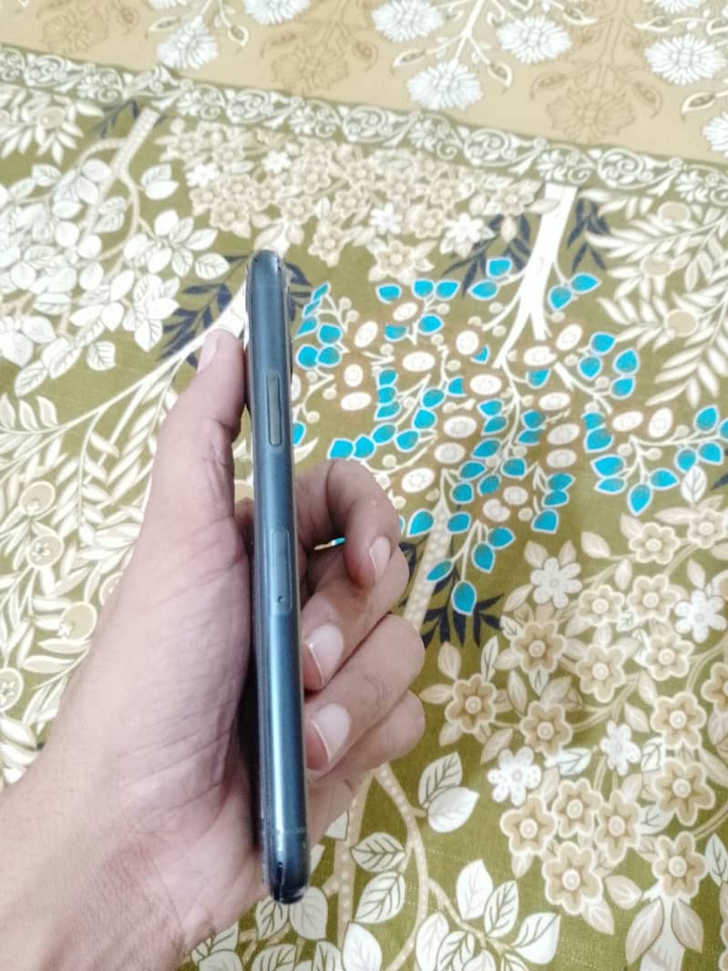 Apple iPhone 11 Pro 5