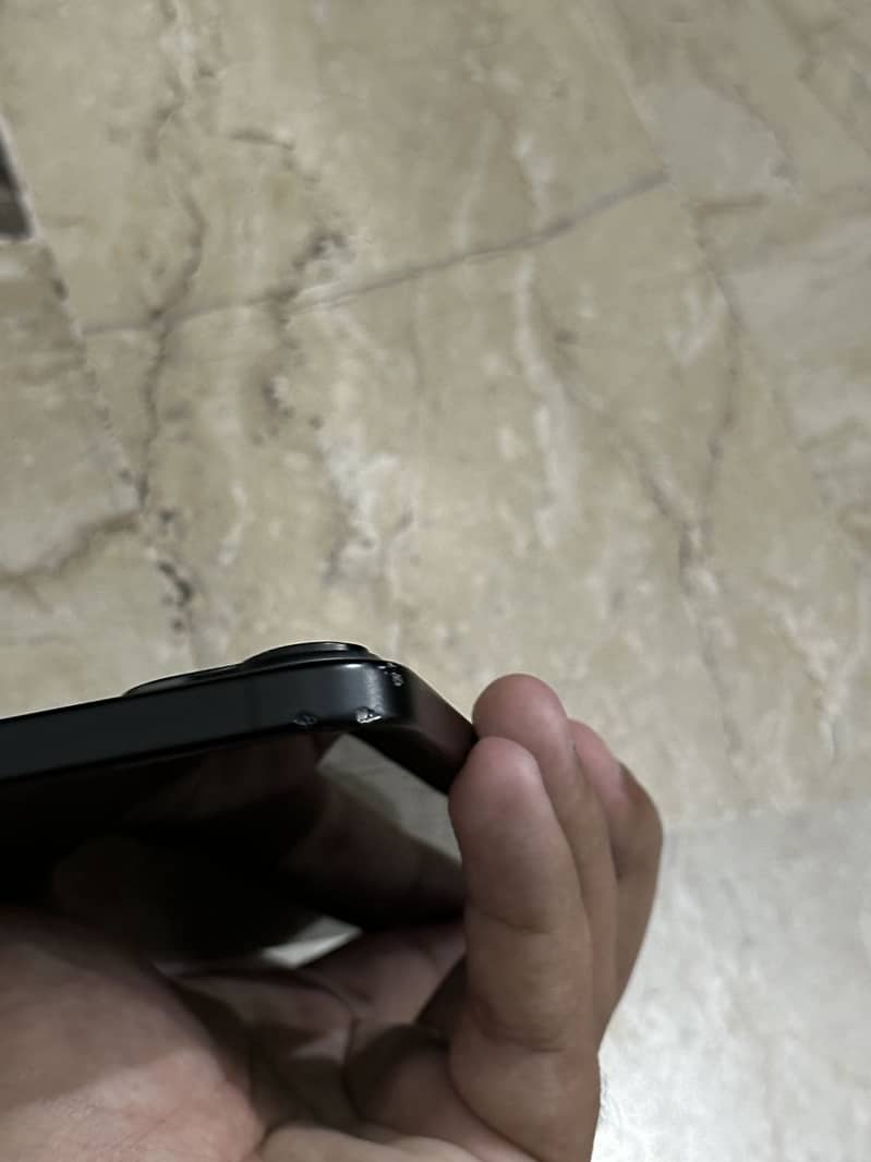 Apple iPhone 15 plus 6
