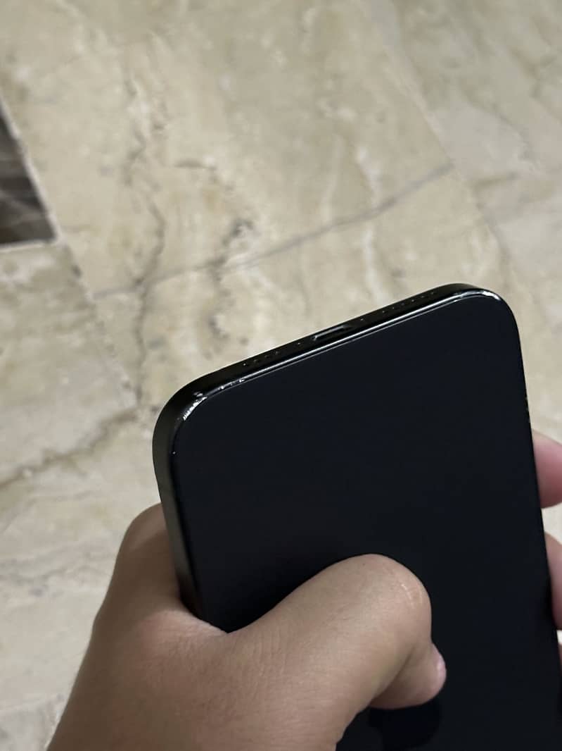 Apple iPhone 15 plus 7