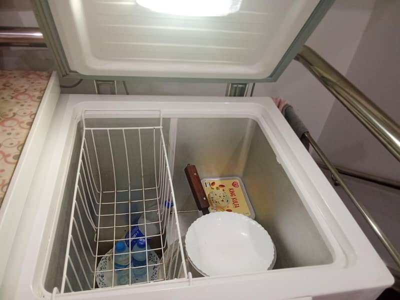 Dawlance Horizontal Fridge 2