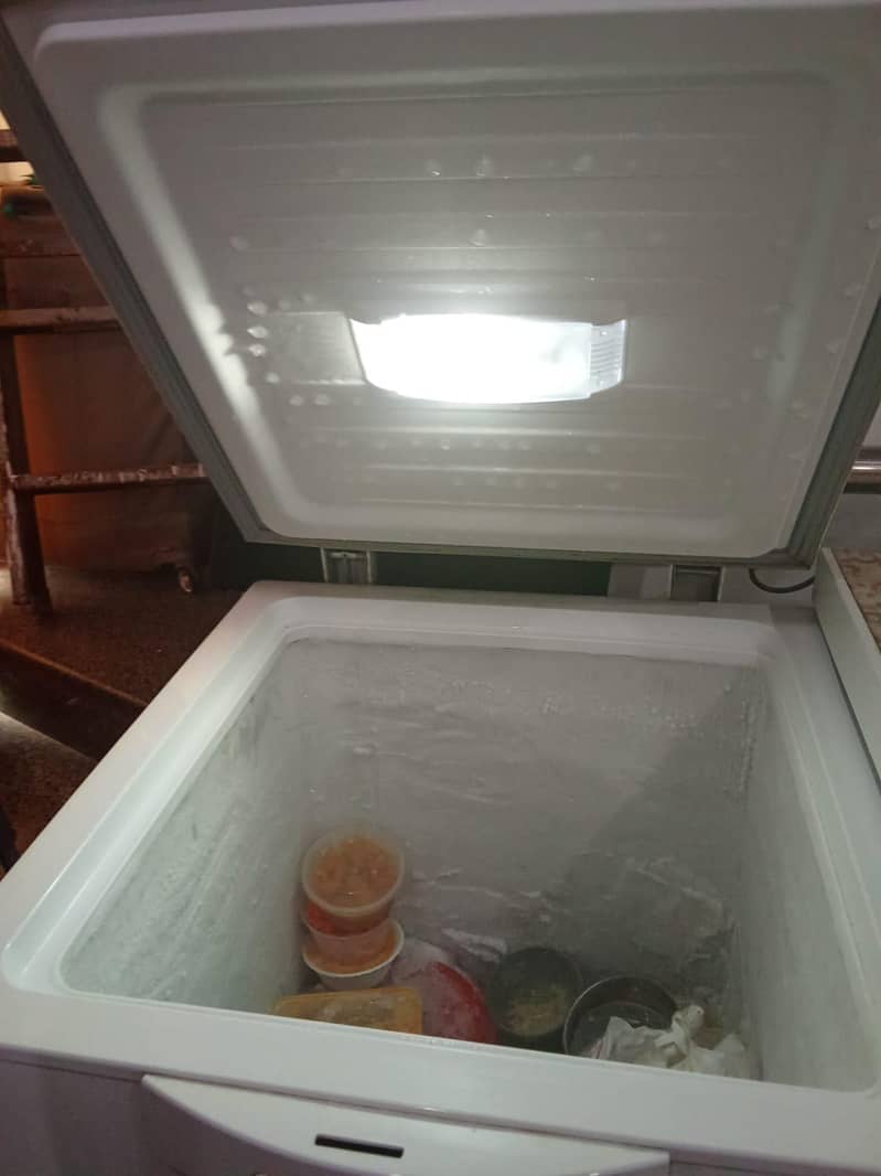 Dawlance Horizontal Fridge 3