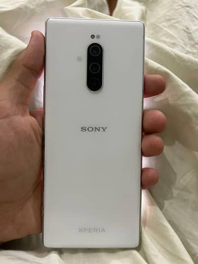 Xperia 1