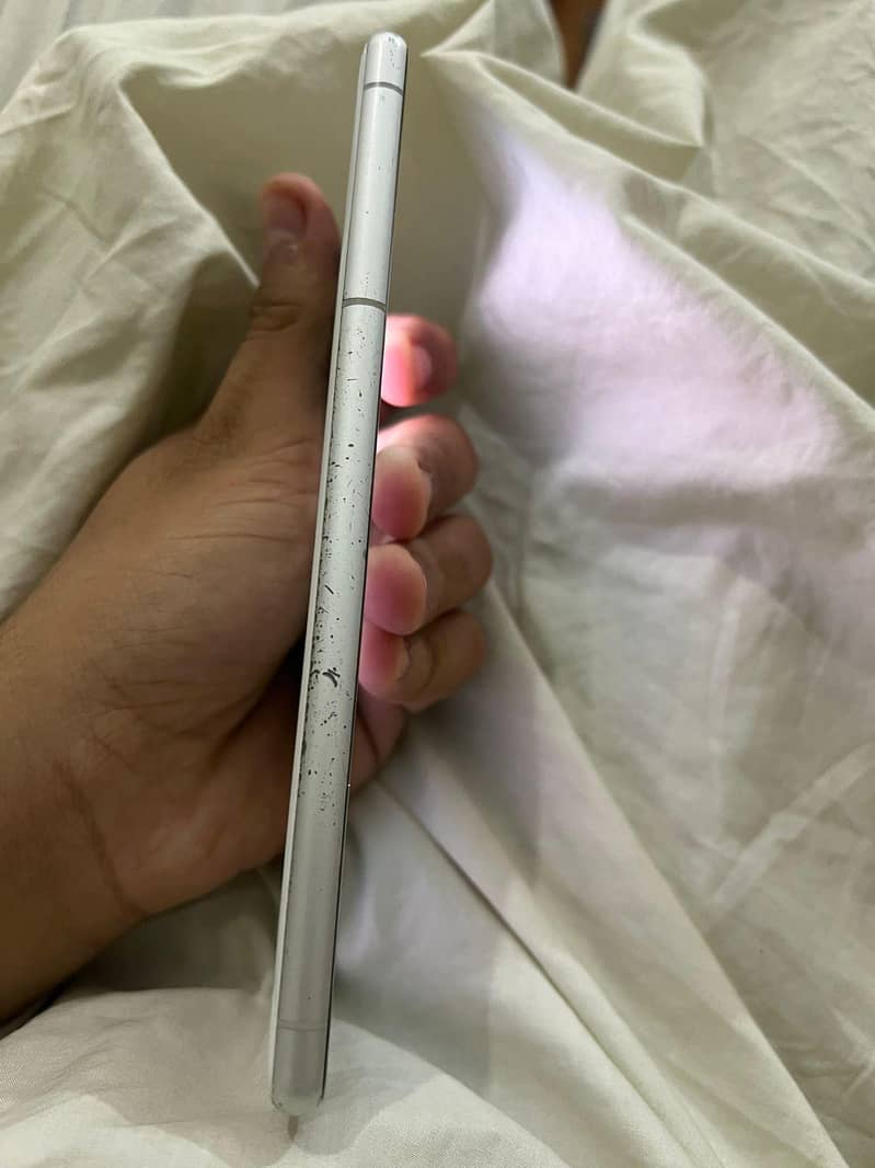 Xperia 1 2