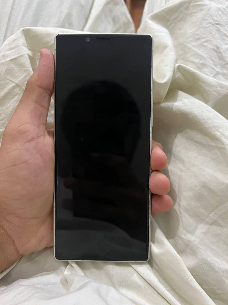 Xperia 1 5