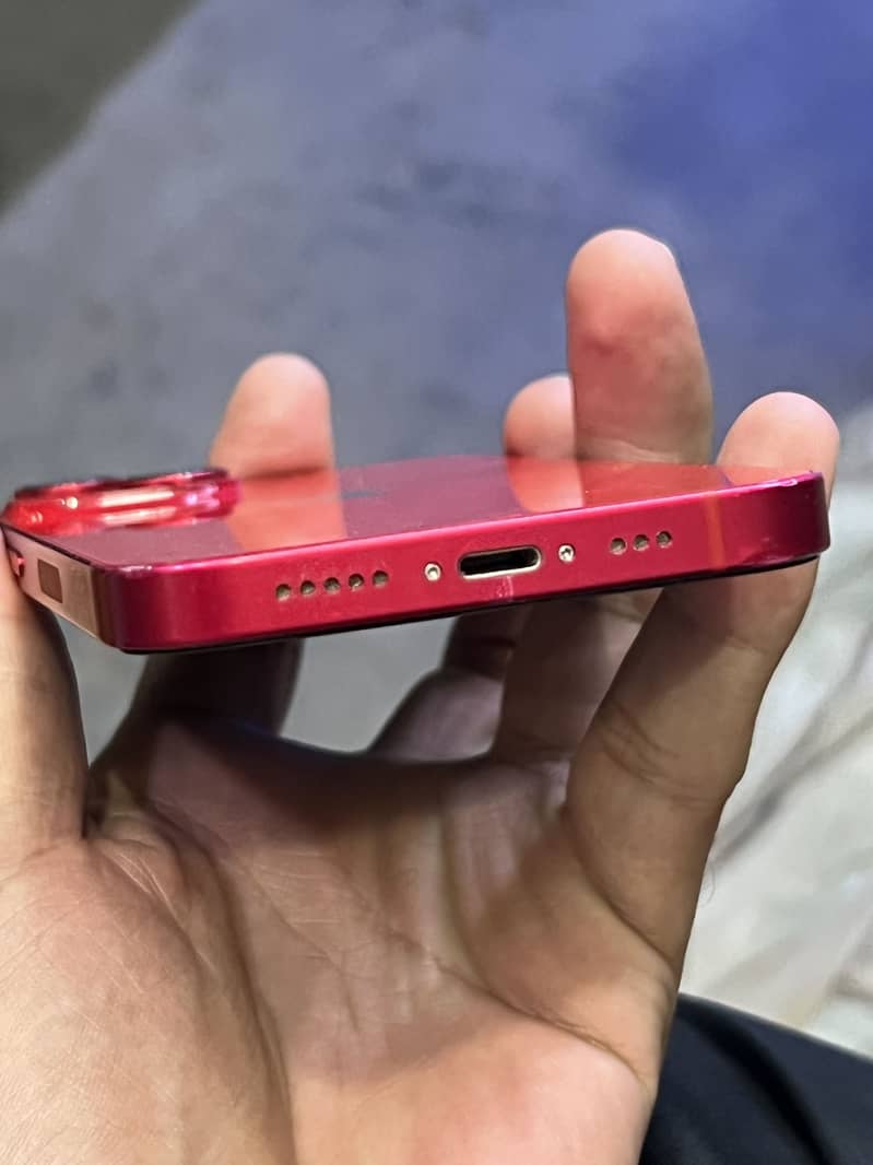 Apple iPhone 14 4