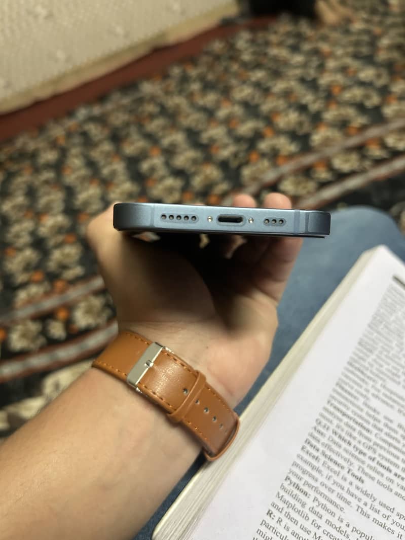 Apple iPhone 14 5