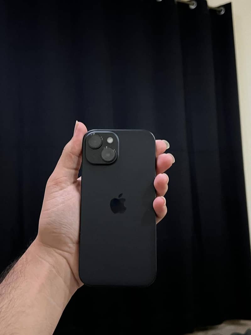 Apple iPhone 15 2