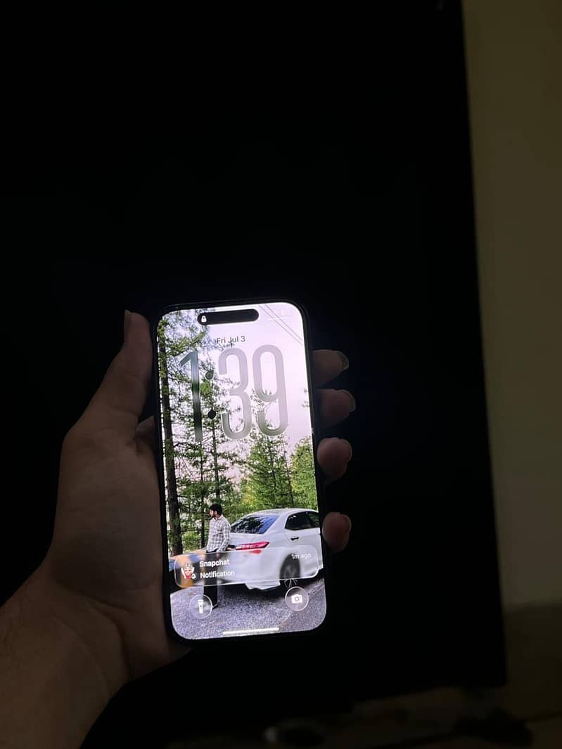 Apple iPhone 15 4