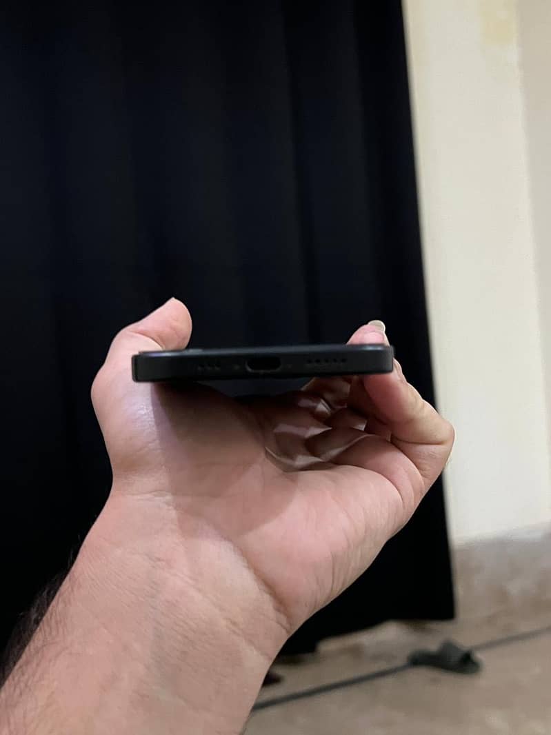 Apple iPhone 15 5
