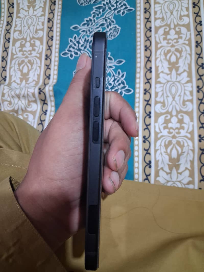 Apple iPhone 15 0